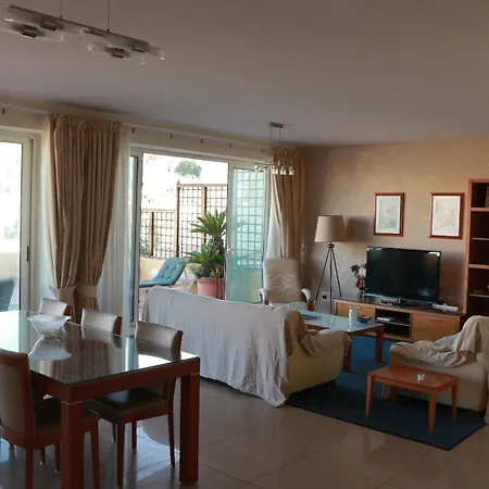 Penthouse Shared 홈스테이 Saint Julian's